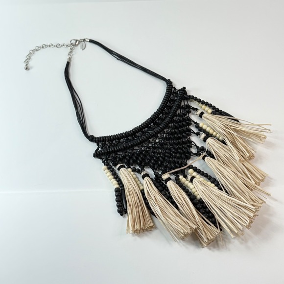 Chicos Black Wood Bead Cream Raffia Tassel Statement Bib Necklace Boho Tribal - Picture 6 of 7